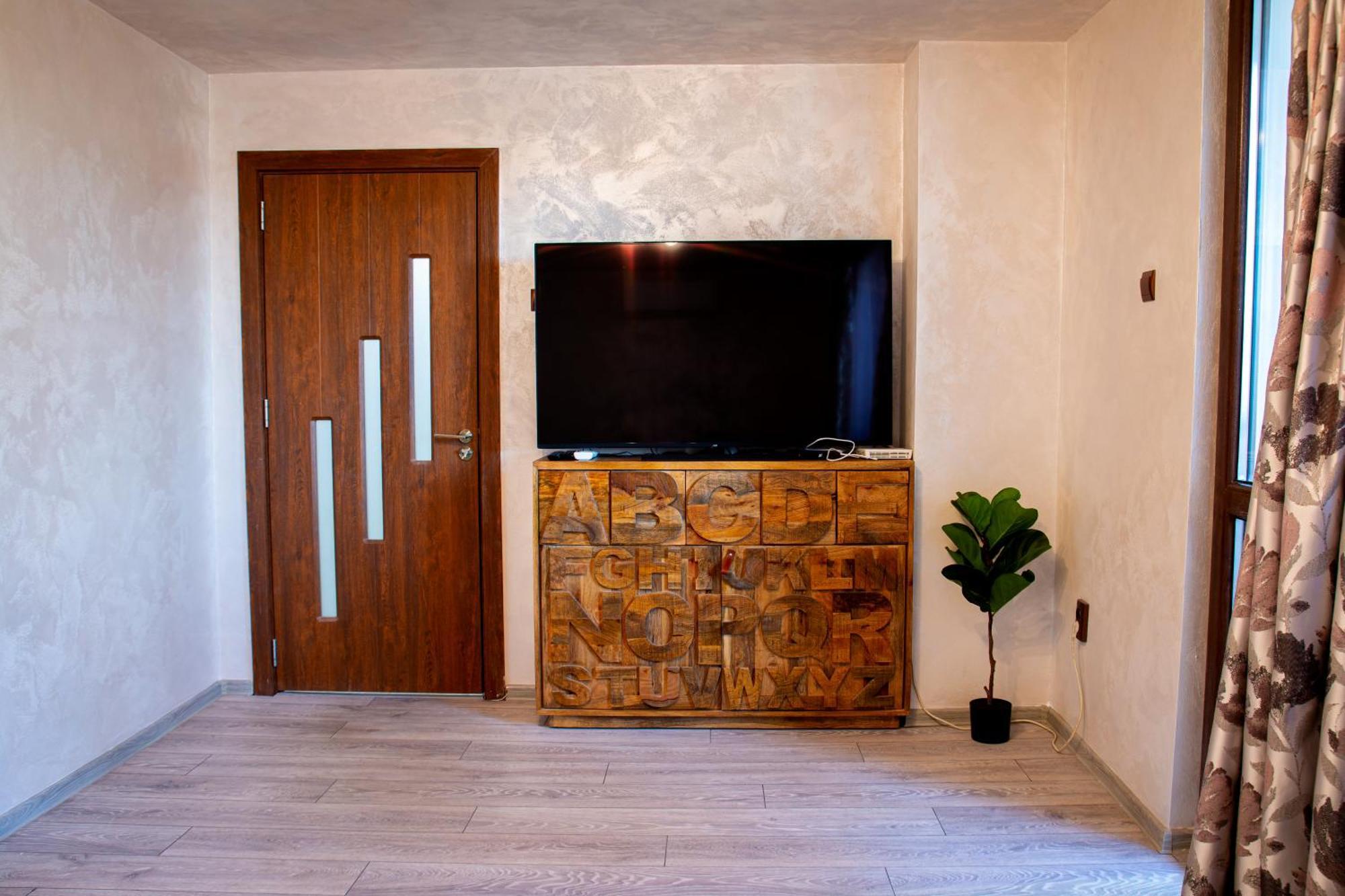 Light Apartment Varna Esterno foto